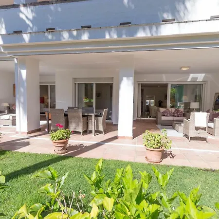 Appartement Canas Beach, Ground Floor First Line Beach, Golden Mile