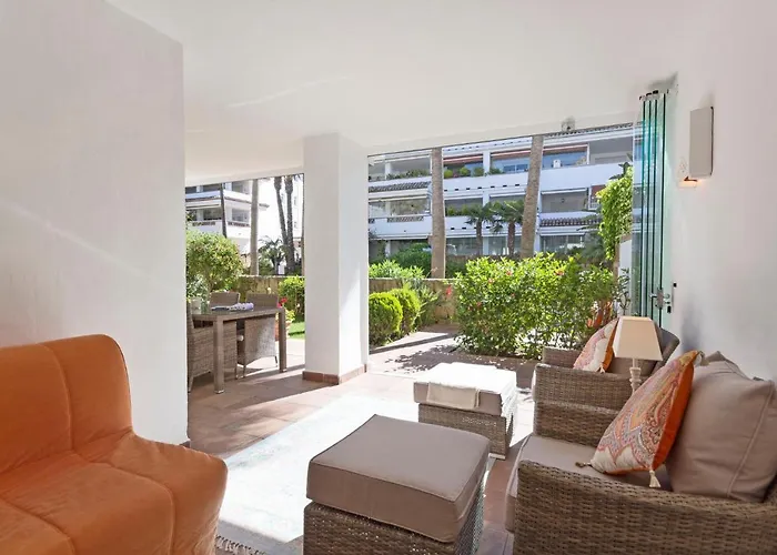 Canas Beach, Ground Floor First Line Beach, Golden Mile Apartment Marbella