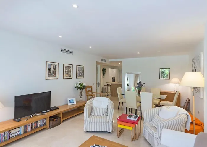 Canas Beach, Ground Floor First Line Beach, Golden Mile アパート *