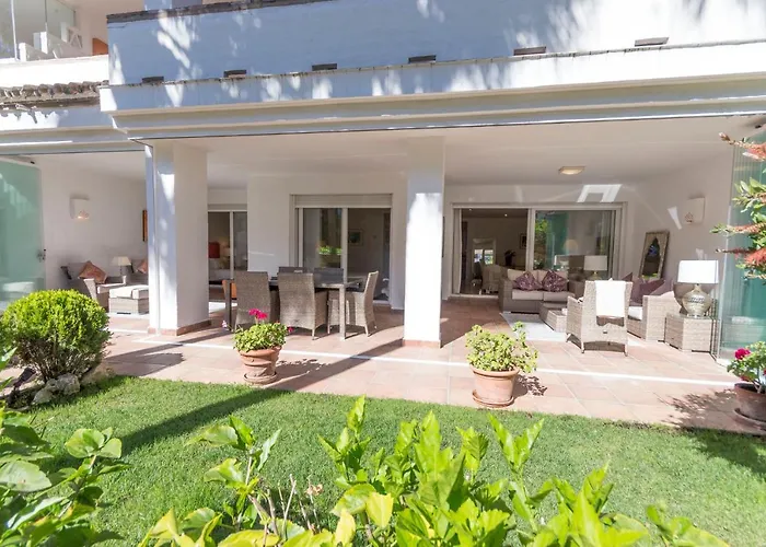 Апартаменты Canas Beach, Ground Floor First Line Beach, Golden Mile